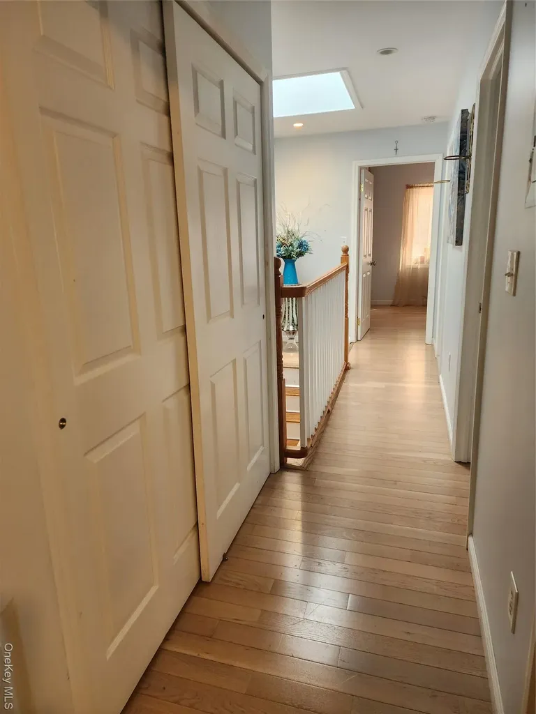 7711 64th Lane Glendale NY 11385