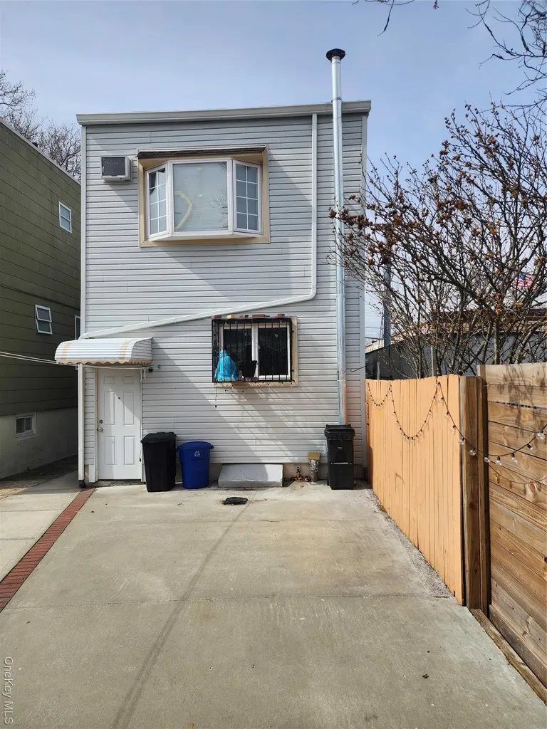7711 64th Lane Glendale NY 11385