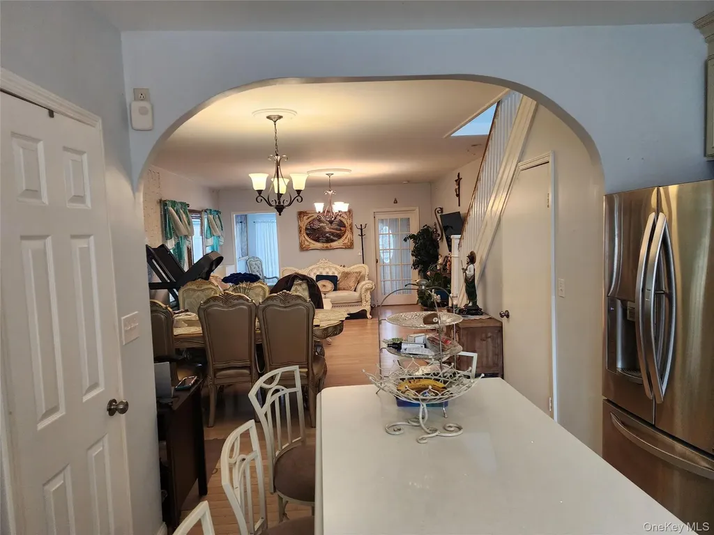 7711 64th Lane Glendale NY 11385