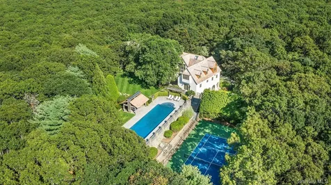 123 Abrahams Path East Hampton NY 11937