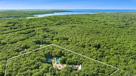 123 Abrahams Path East Hampton NY 11937