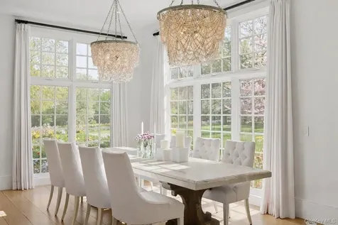 123 Abrahams Path East Hampton NY 11937