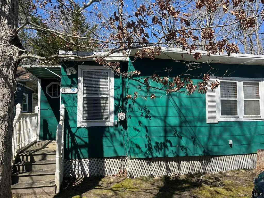 11 22nd Wading River NY 11972