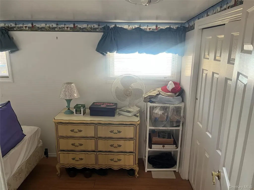 11 22nd Wading River NY 11972