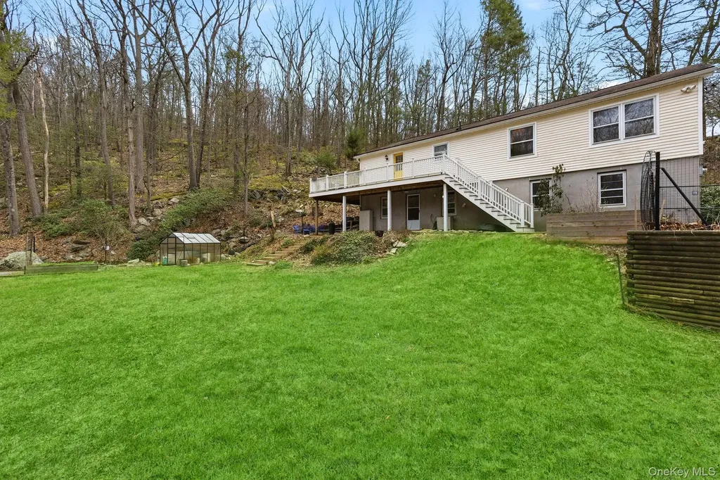 27 Arden Drive Garrison NY 10524