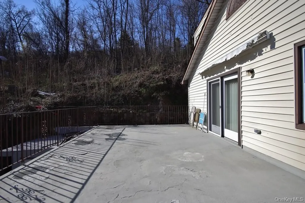 193 Buckshollow Road Mahopac NY 10541