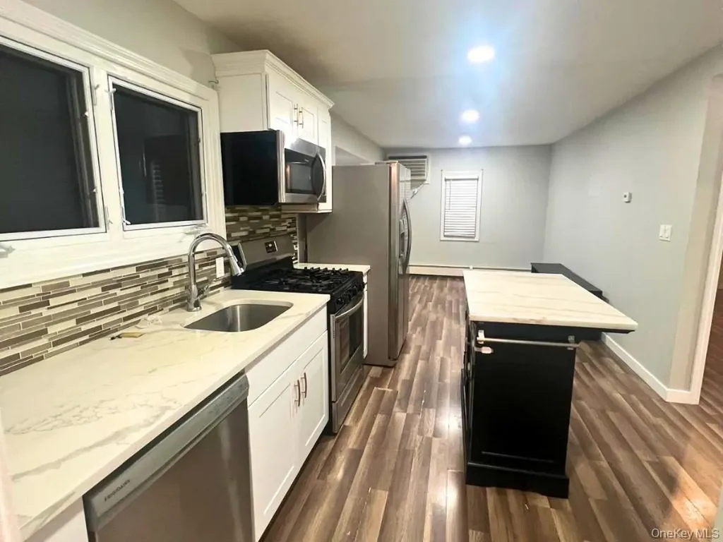 240 S Strong Avenue Lindenhurst NY 11757