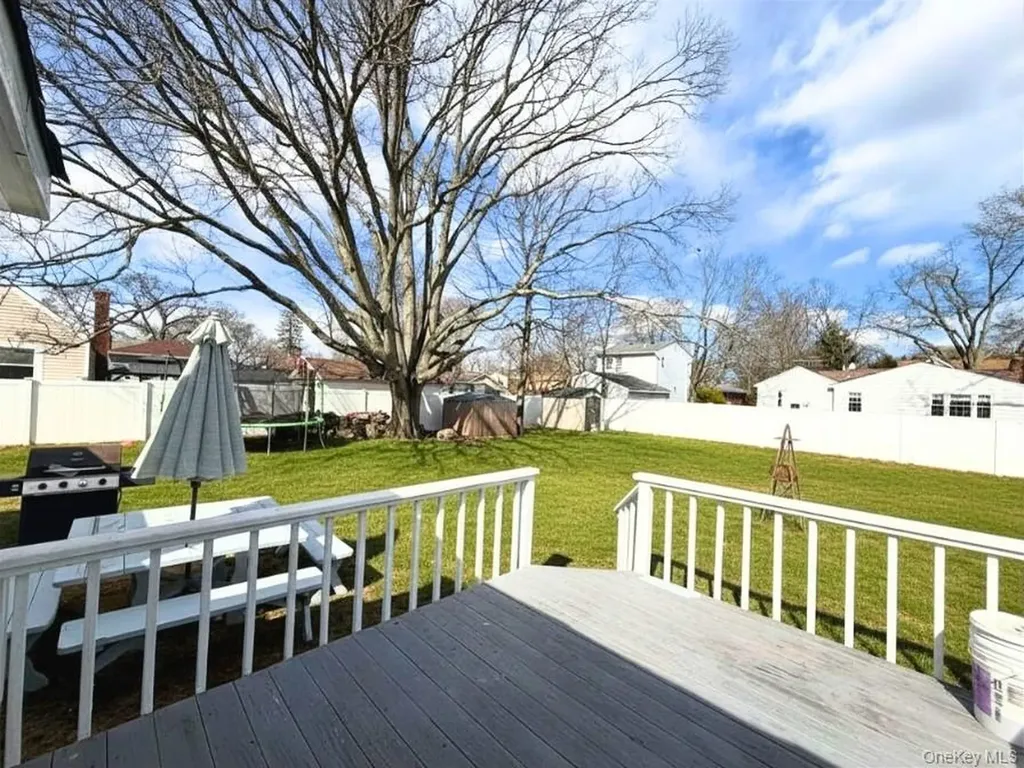 240 S Strong Avenue Lindenhurst NY 11757
