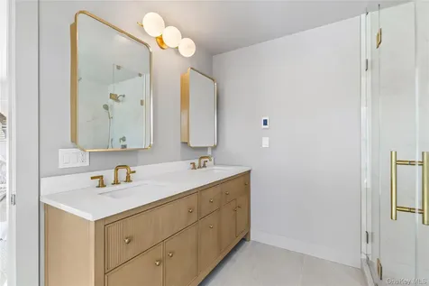 4 W Glen Avenue Port Chester NY 10573