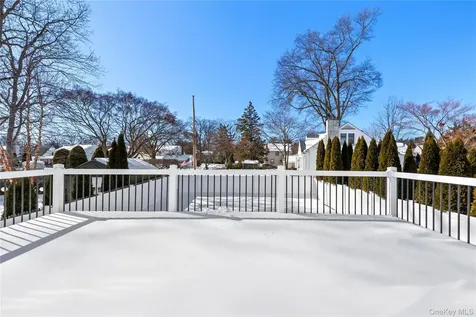 4 W Glen Avenue Port Chester NY 10573