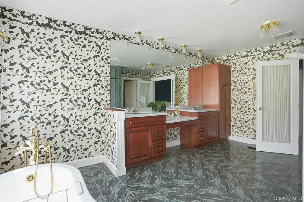 374 Marcott Road Cottekill NY 12419