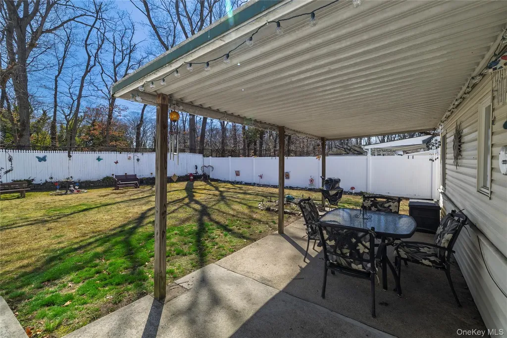 712 Nightingale Road West Hempstead NY 11552