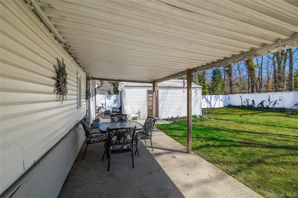 712 Nightingale Road West Hempstead NY 11552