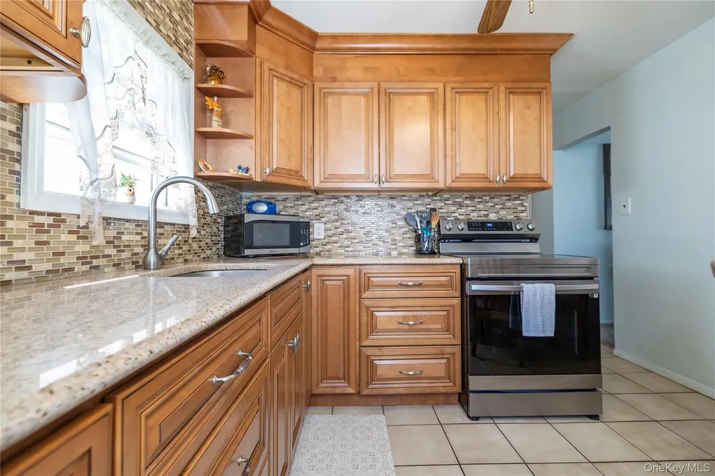 712 Nightingale Road West Hempstead NY 11552