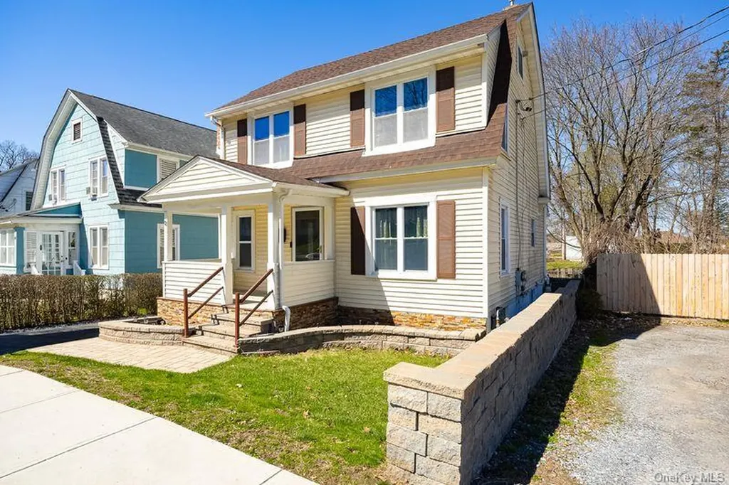 88 Innis Avenue Poughkeepsie NY 12601