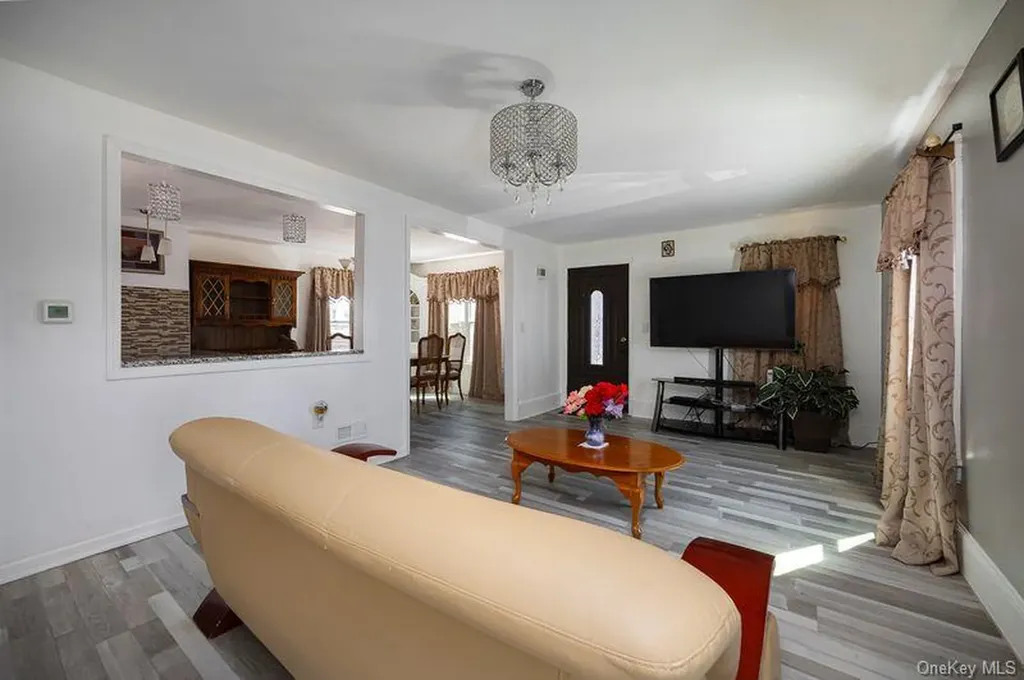 88 Innis Avenue Poughkeepsie NY 12601