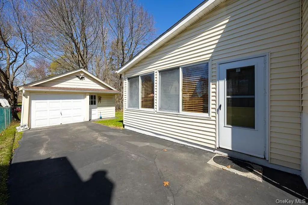 88 Innis Avenue Poughkeepsie NY 12601