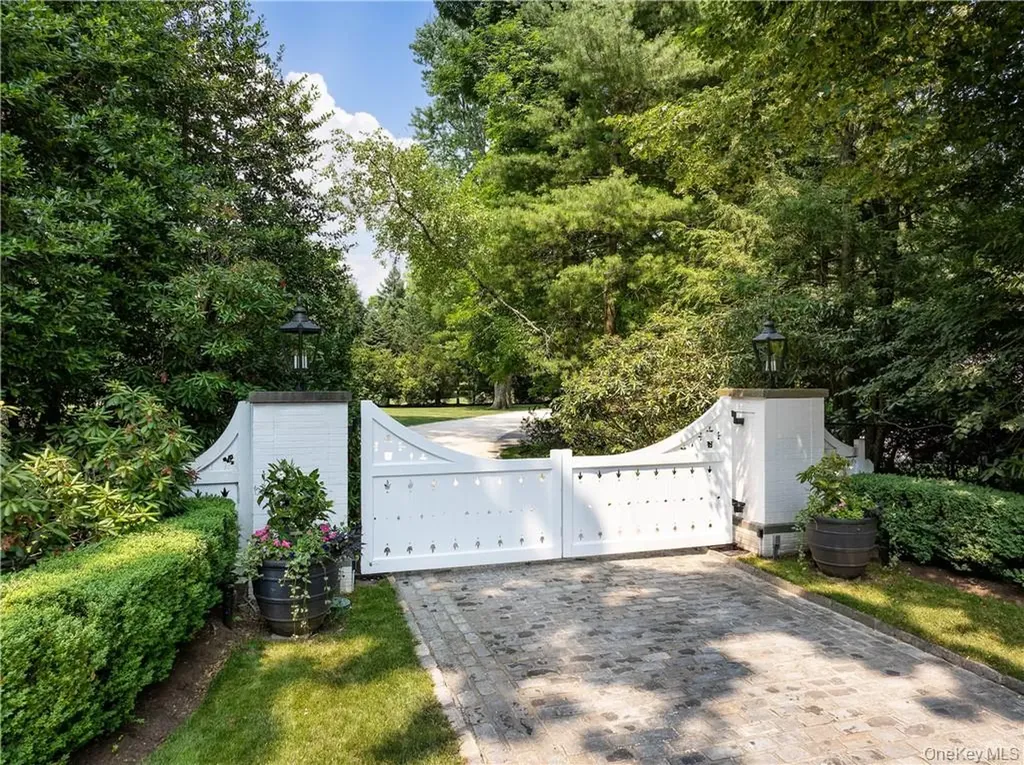 1619 Purchase Street Purchase NY 10577