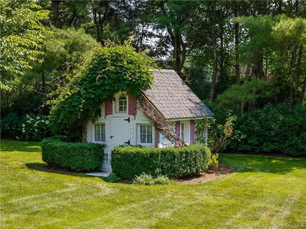 1619 Purchase Street Purchase NY 10577