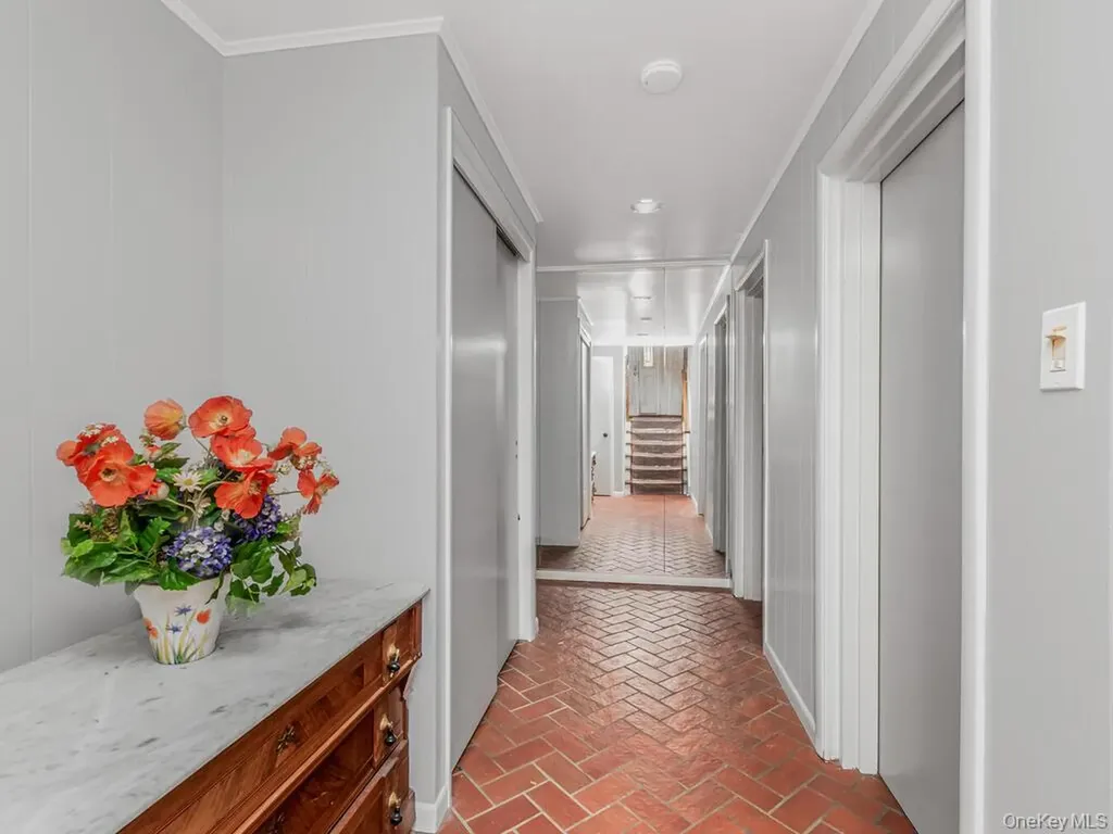 91 Edgecliff Terrace Yonkers NY 10705