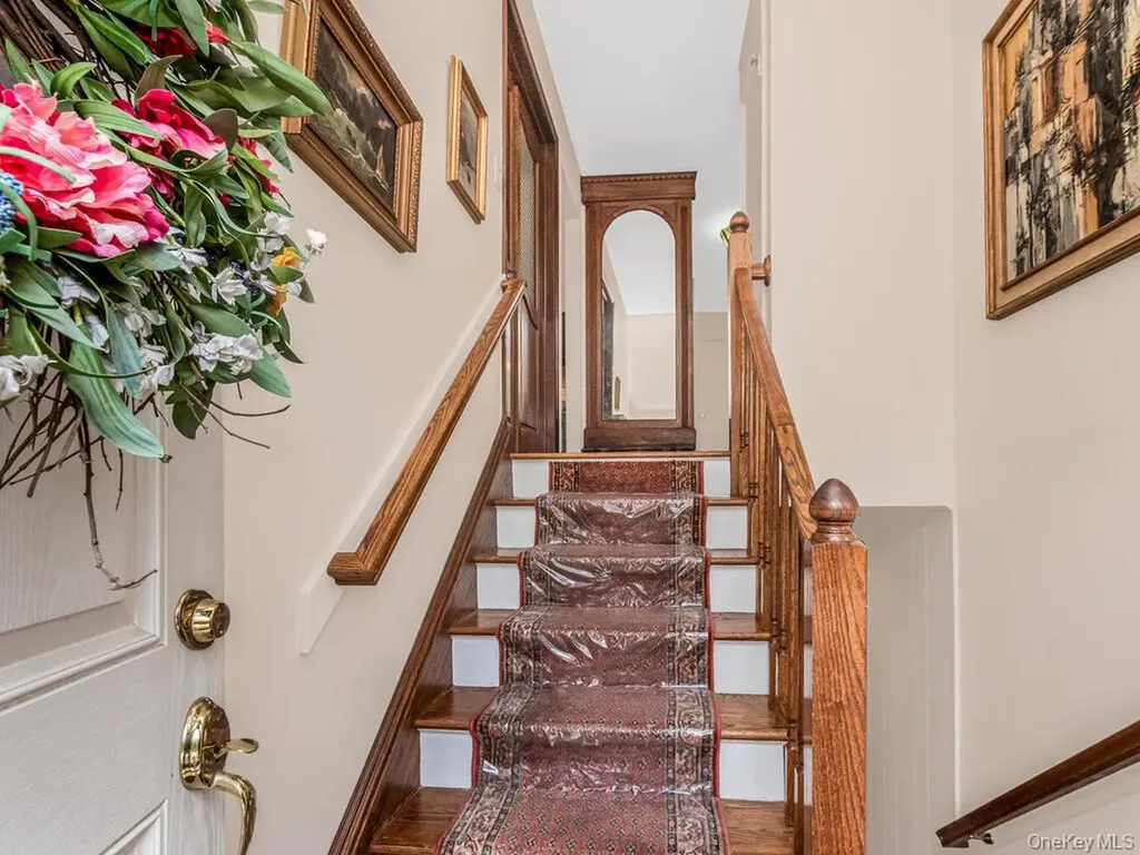 91 Edgecliff Terrace Yonkers NY 10705