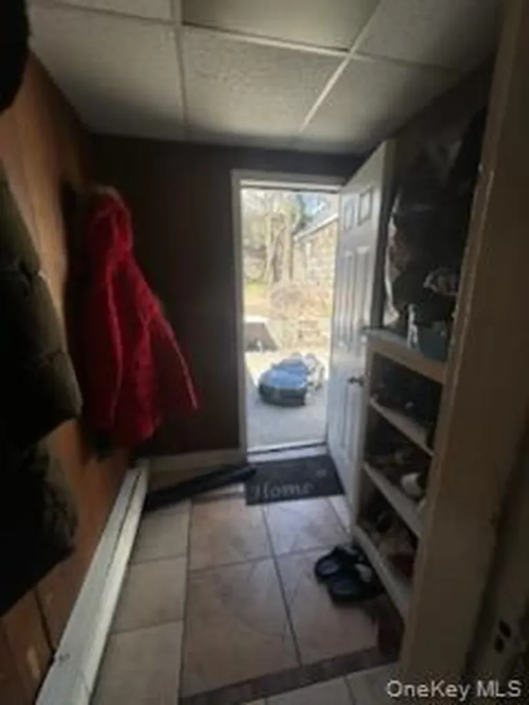6 Hendrickson Avenue Elmont NY 11003
