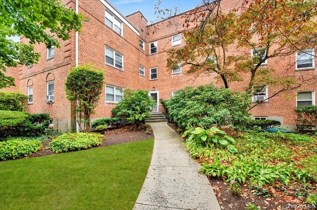 320 S Broadway Tarrytown NY 10591