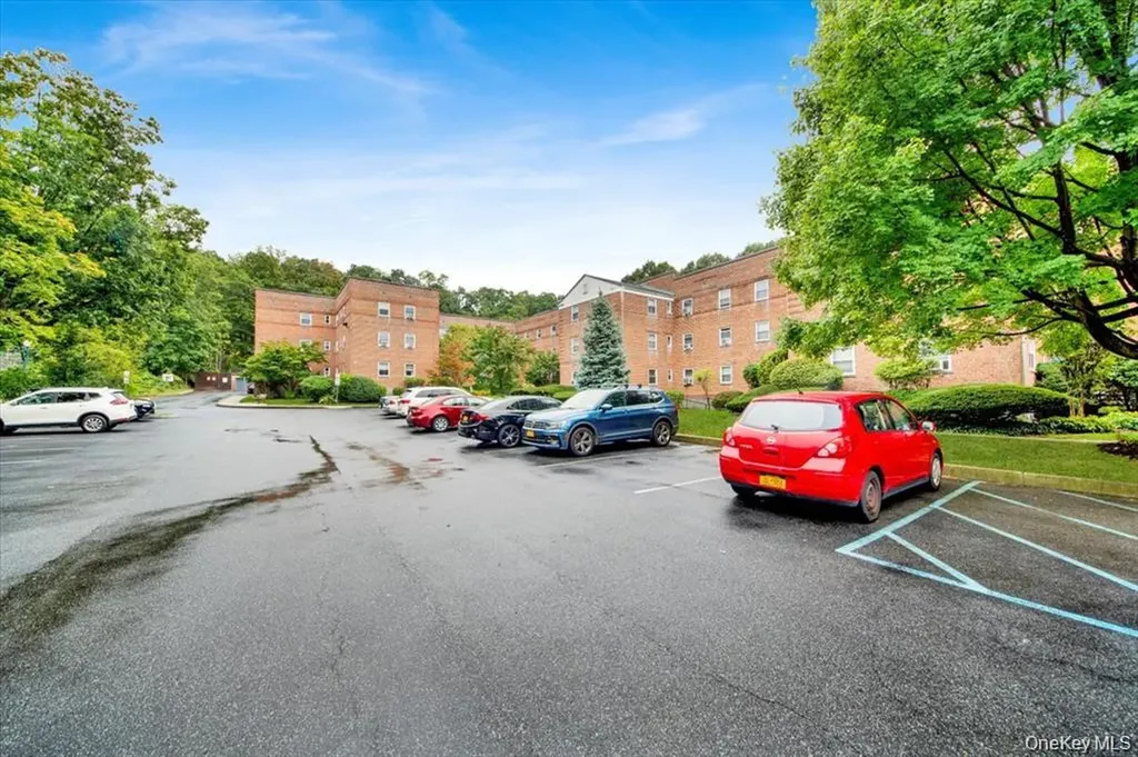 320 S Broadway Tarrytown NY 10591