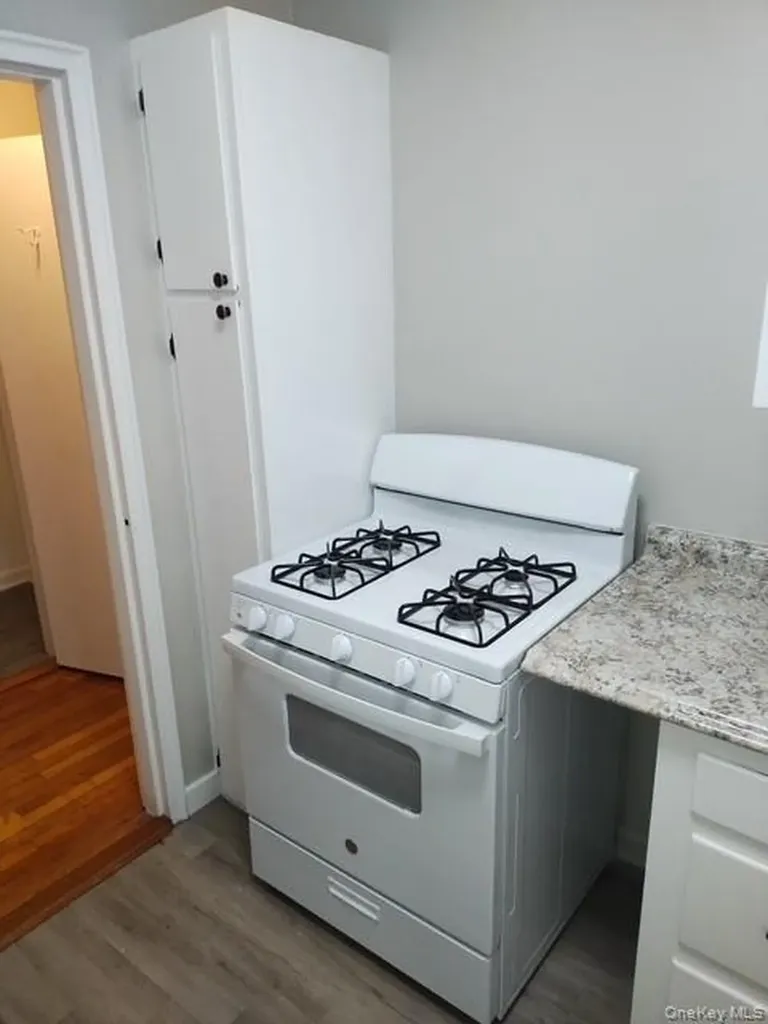320 S Broadway Tarrytown NY 10591