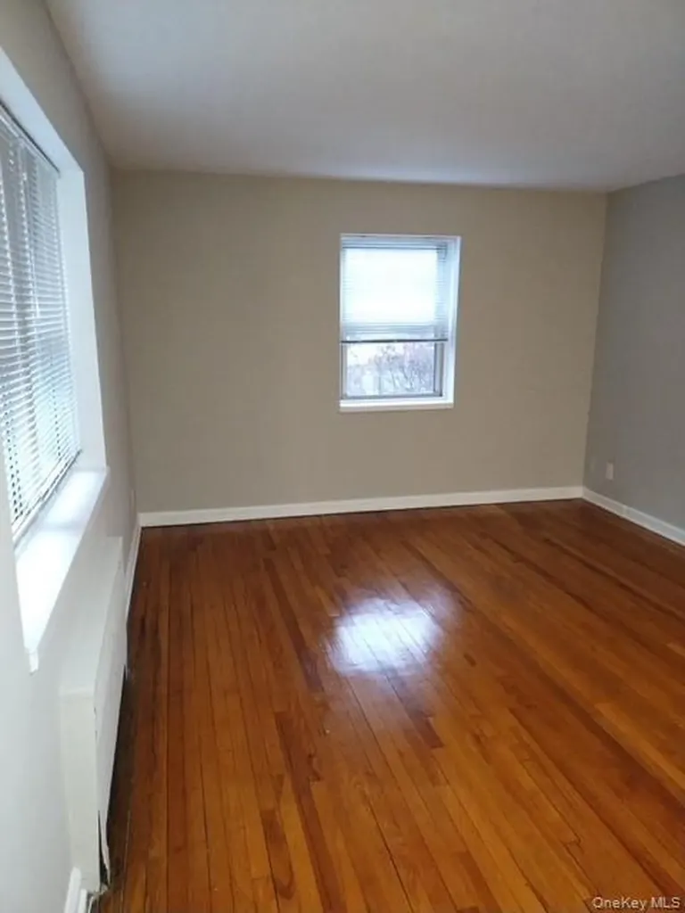 320 S Broadway Tarrytown NY 10591