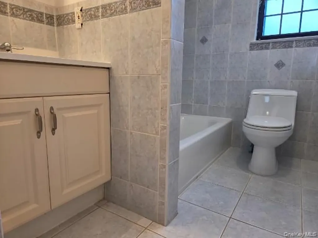 448 Somerset Drive Pearl River NY 10965