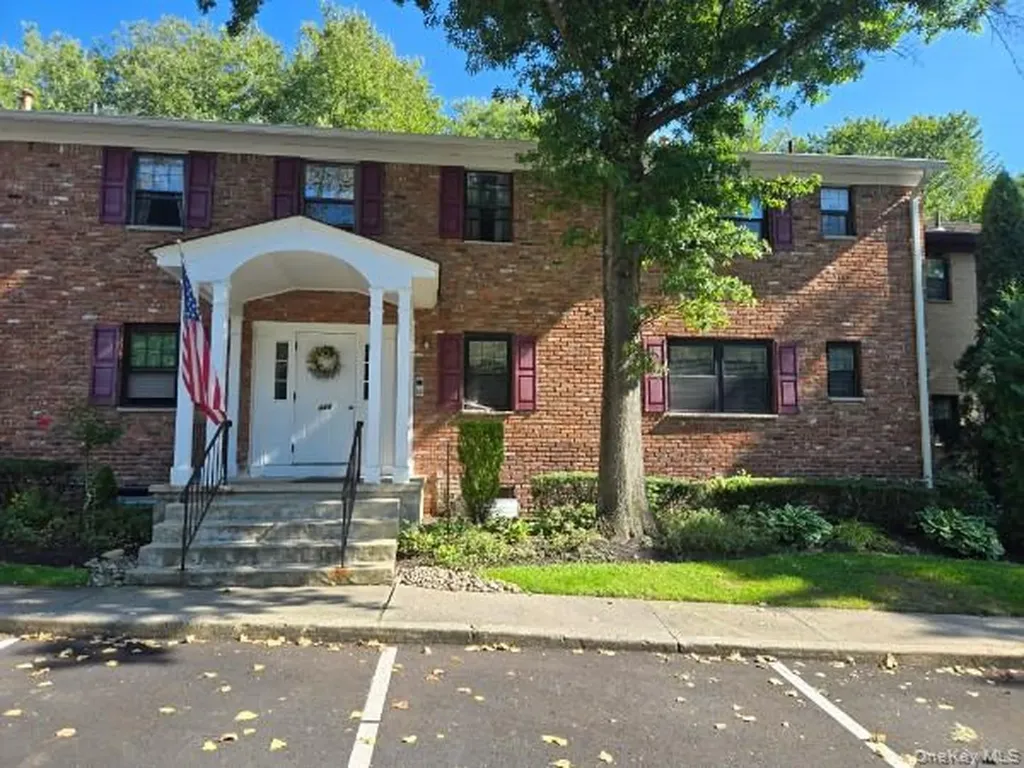 448 Somerset Drive Pearl River NY 10965