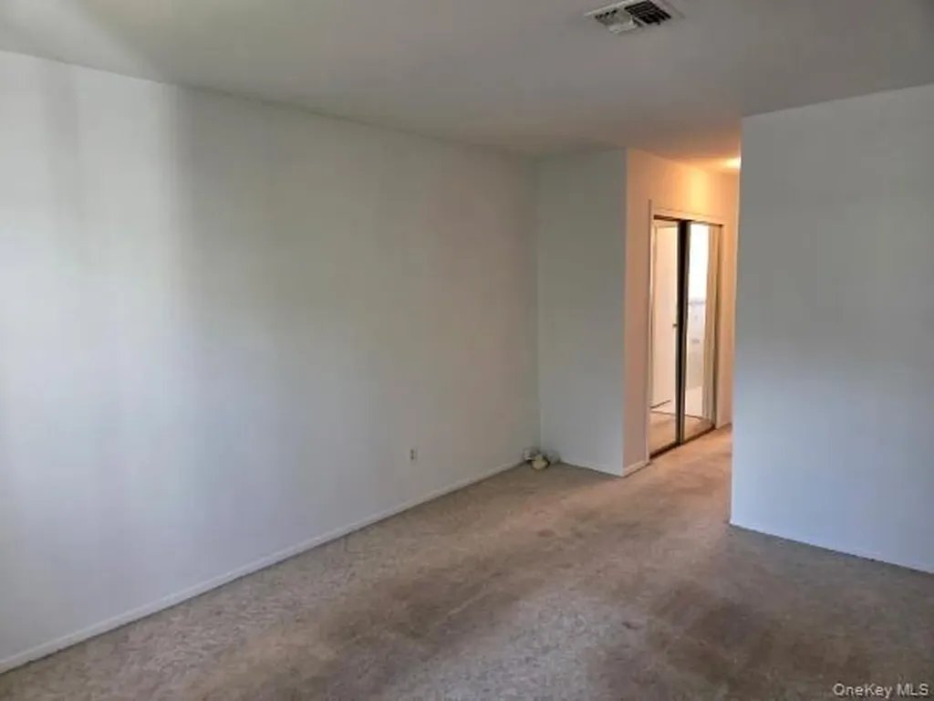 448 Somerset Drive Pearl River NY 10965