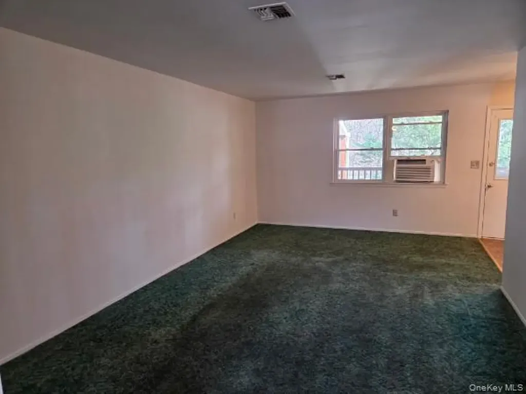 448 Somerset Drive Pearl River NY 10965