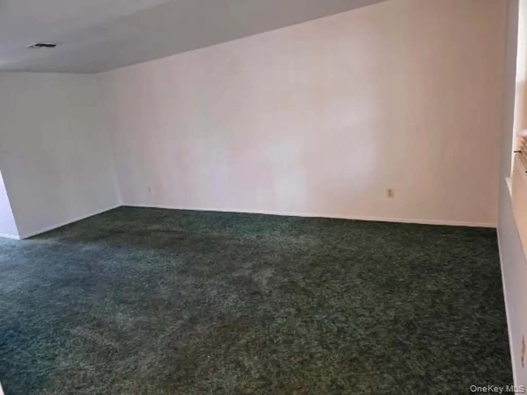 448 Somerset Drive Pearl River NY 10965