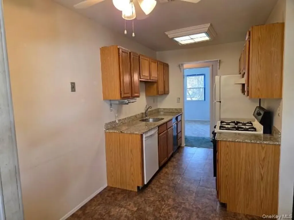 448 Somerset Drive Pearl River NY 10965
