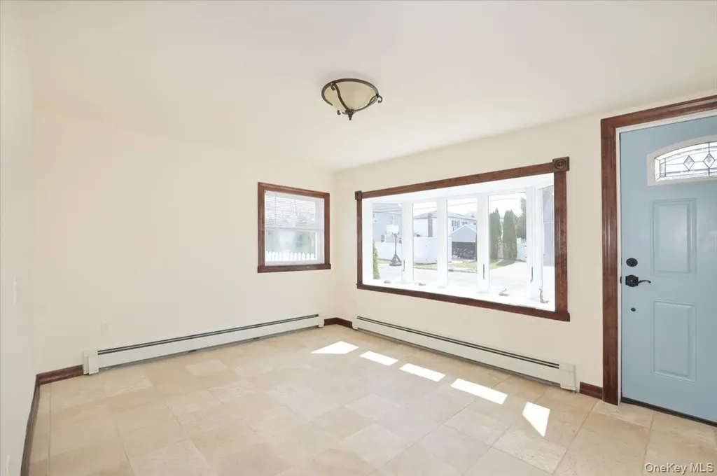 9 Cabot Road W Massapequa NY 11758