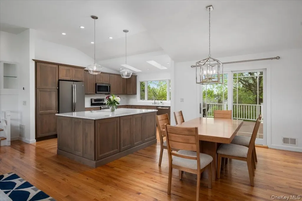 8 Fairlawn Parkway Rye Brook NY 10573