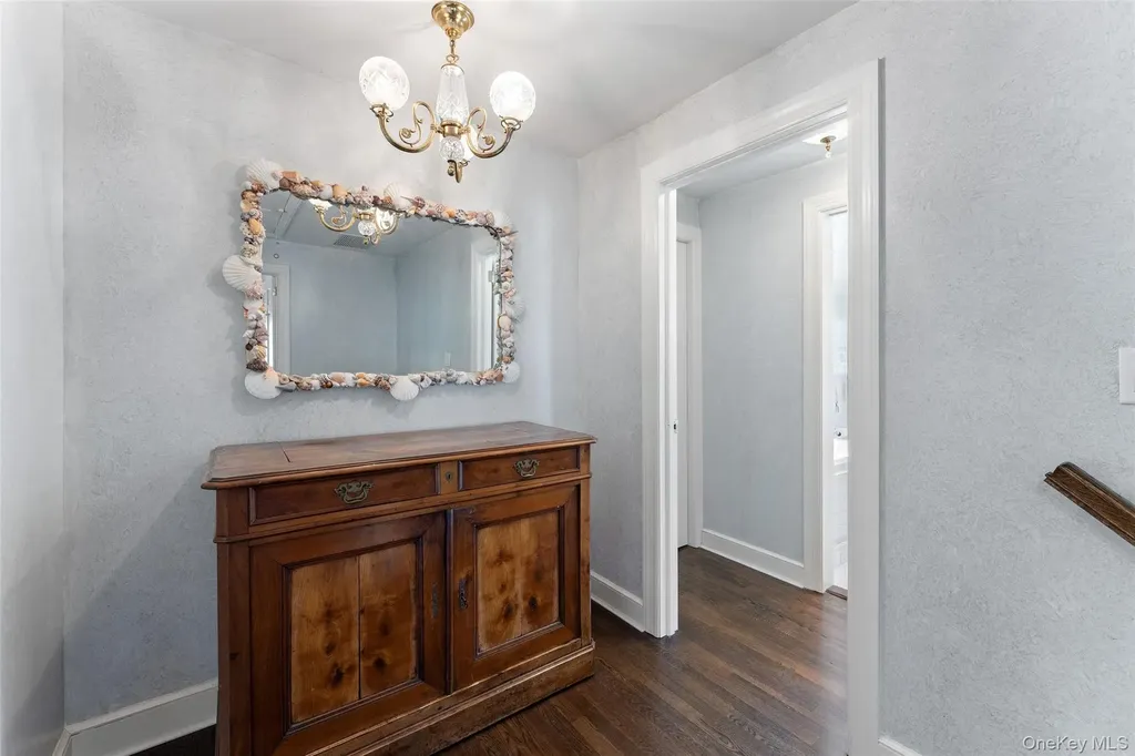 44 Sprague Road Scarsdale NY 10583