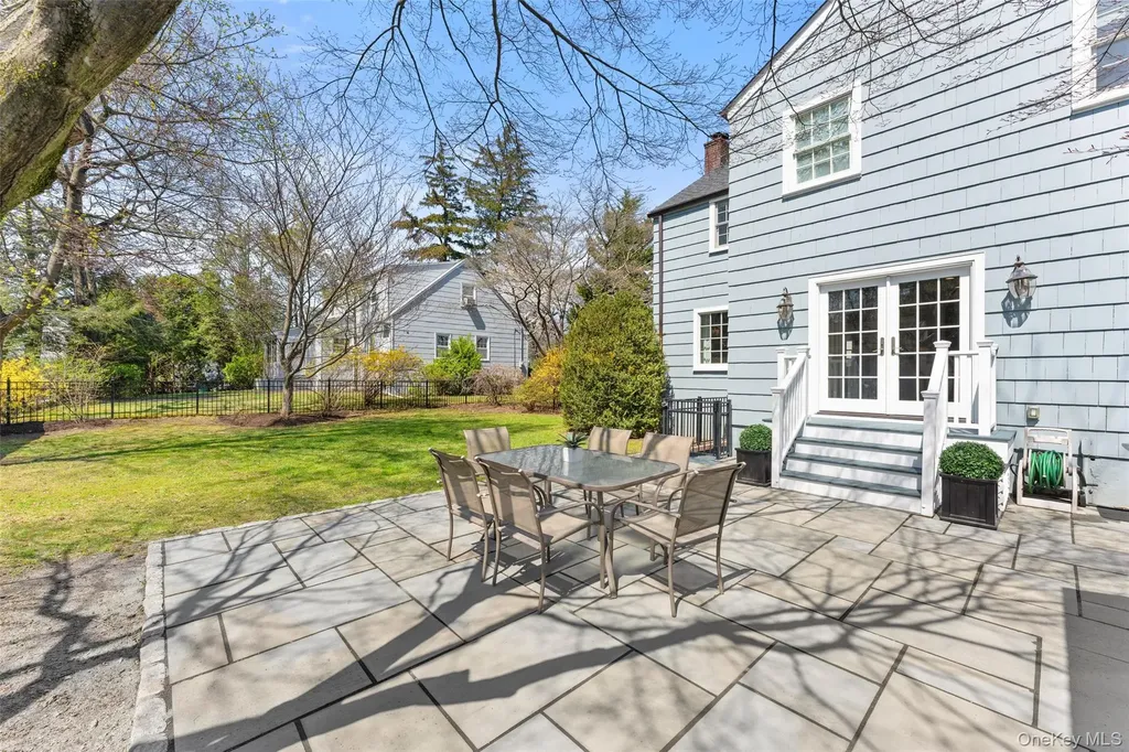 44 Sprague Road Scarsdale NY 10583