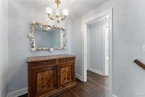 44 Sprague Road Scarsdale NY 10583