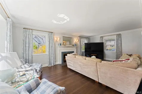 44 Sprague Road Scarsdale NY 10583