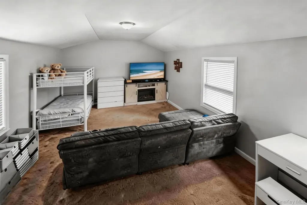 3 Roy Avenue West Islip NY 11795