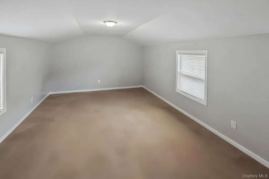 3 Roy Avenue West Islip NY 11795