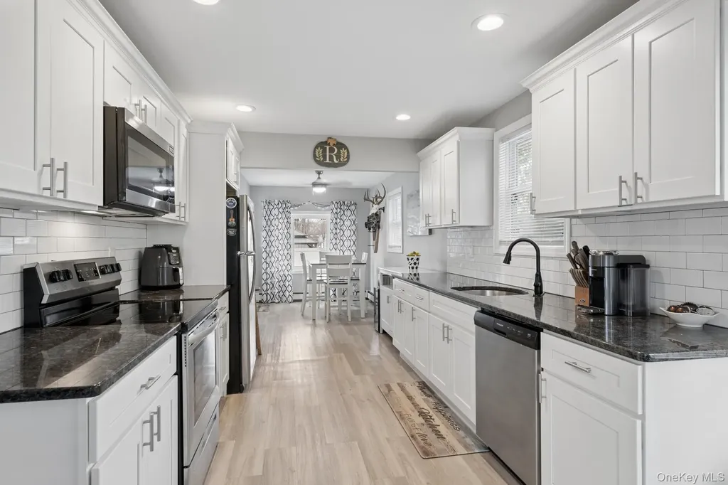3 Roy Avenue West Islip NY 11795