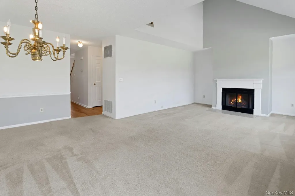 11 Cushing Green S Pawling NY 12564