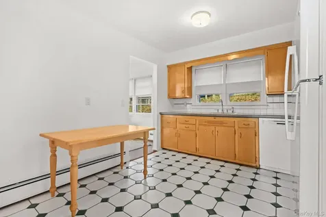 150 Rosedale Avenue White Plains NY 10605