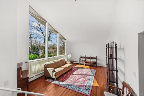 150 Rosedale Avenue White Plains NY 10605