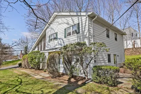150 Rosedale Avenue White Plains NY 10605