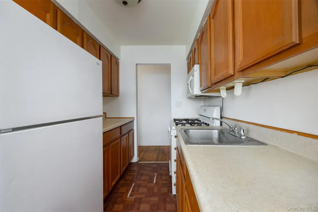 6 Colonial Road Beacon NY 12508
